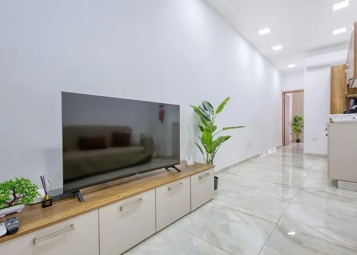 Apartment Thirtynine Walk To Balluta Bay & Ferries *