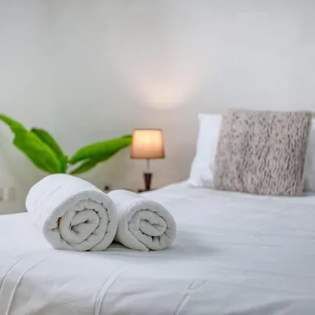 Thirtynine Walk To Balluta Bay & Ferries Apartament *