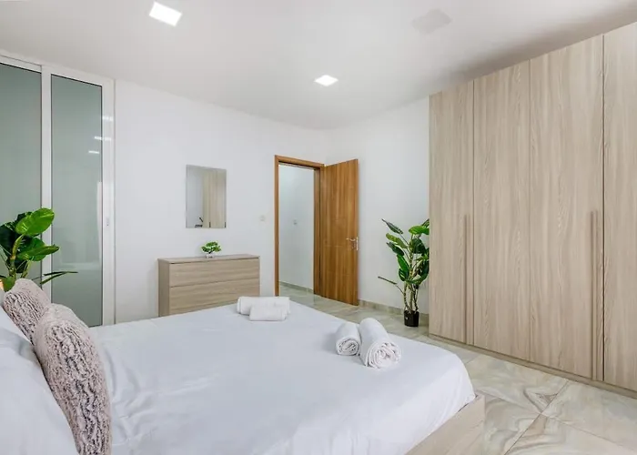 Apartament Thirtynine Walk To Balluta Bay & Ferries