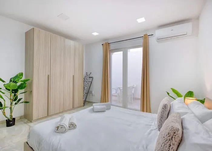 Apartament Thirtynine Walk To Balluta Bay & Ferries *